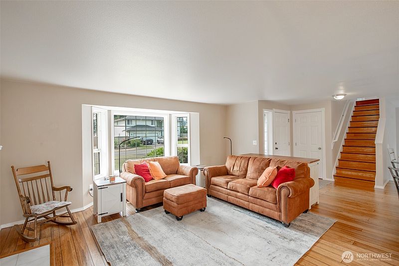 4th image of 22605 115 Street Ct E