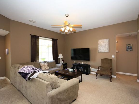 4th image of 4012 Creve Coeur Dr