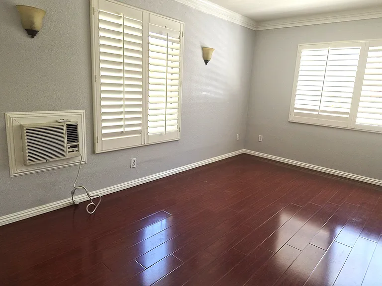 9985 Orange St — Photo 10