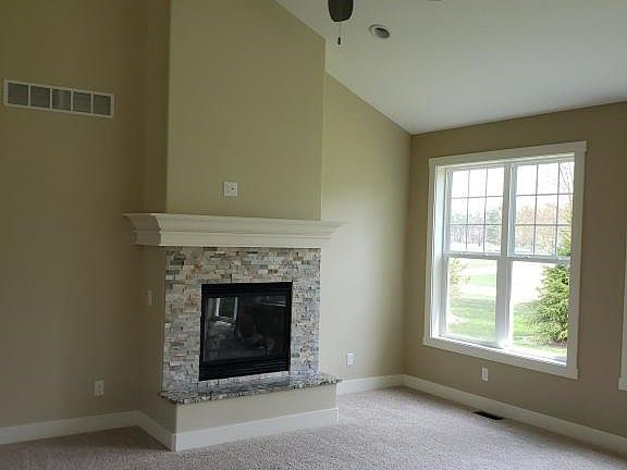 4th image of 11325 Hampton Ct