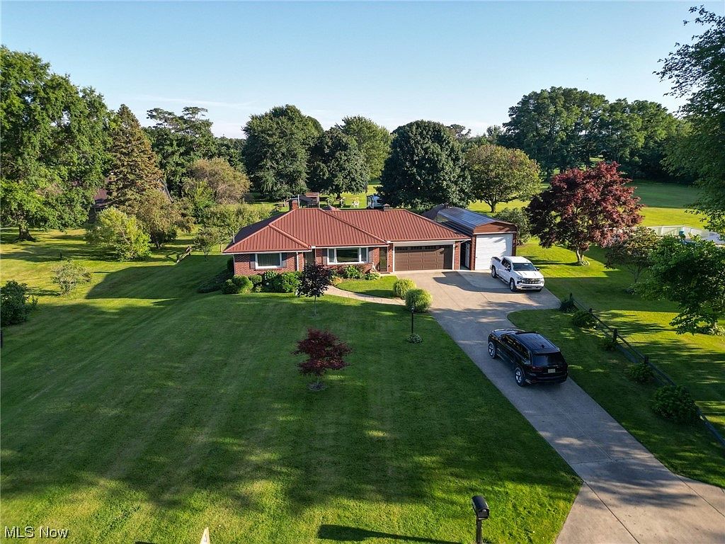 1349 Lake Rd, Conneaut, OH 44030 Zillow