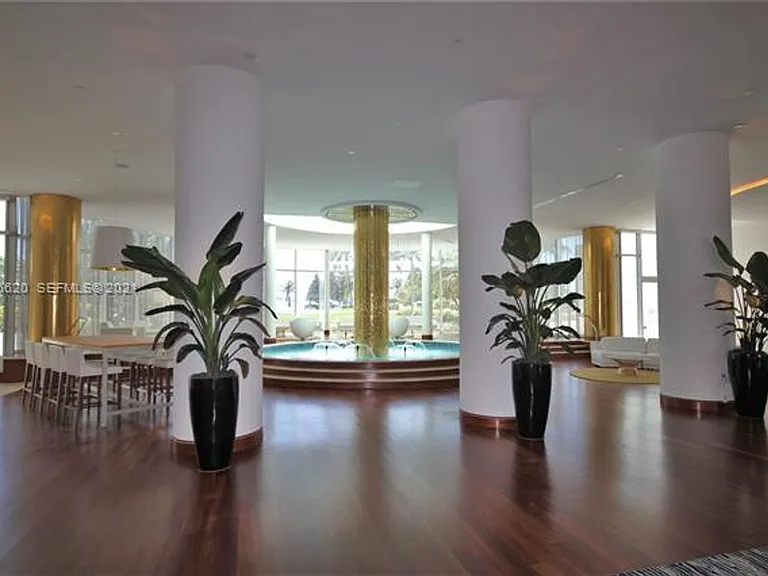 5151 Collins Ave #1030 — Photo 44