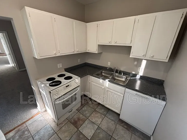 2127 Grinstead Dr #1 — Photo 29