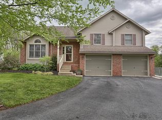 9 Laburk Ln, Reinholds, PA 17569