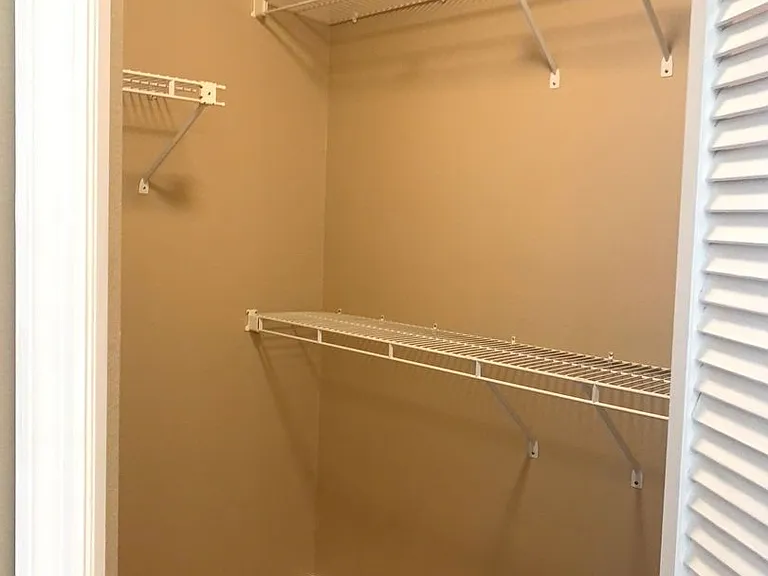 1212 Moses Creek Ct — Photo 14