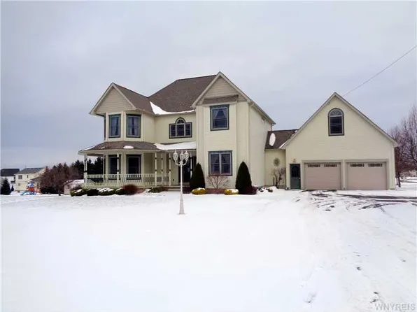 5477 Abel Rd, Hamburg, NY 14075