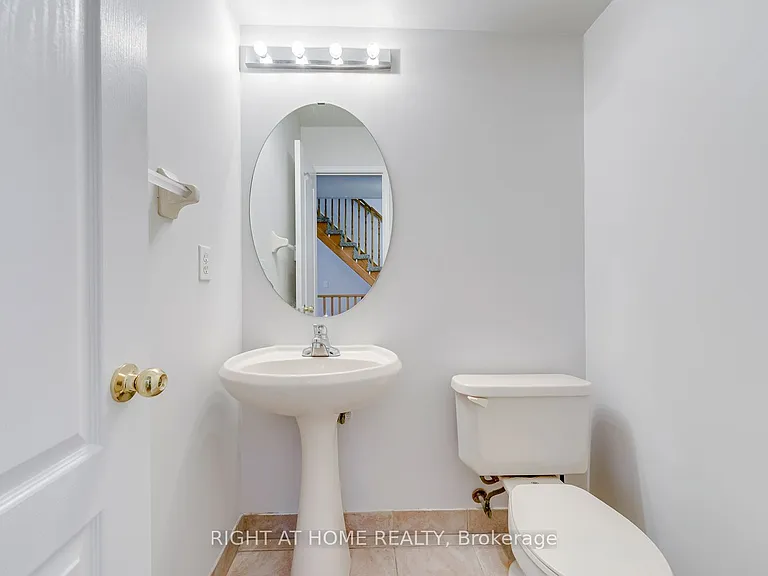 38 Fairview Rd W #38 — Photo 23