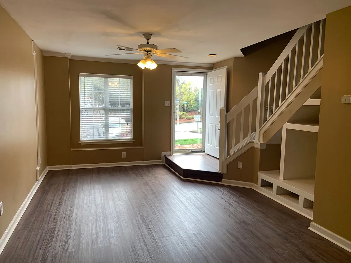 Building Photo - 3703 Winborne Ln
