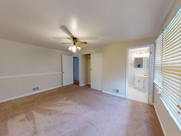 6103 Ronna Cir — Photo 30