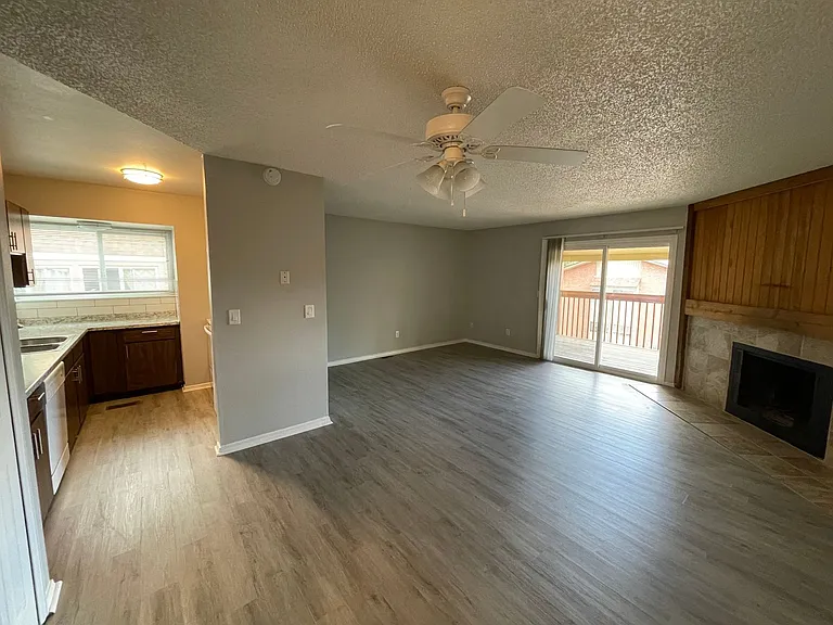 4015 Stonedike Dr — Photo 8