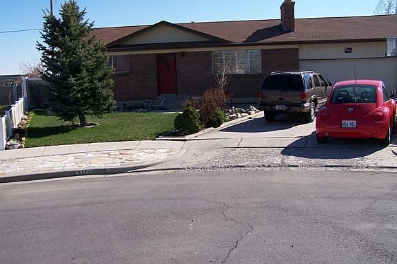 2nd image of 3127 W Don Salvador Ave