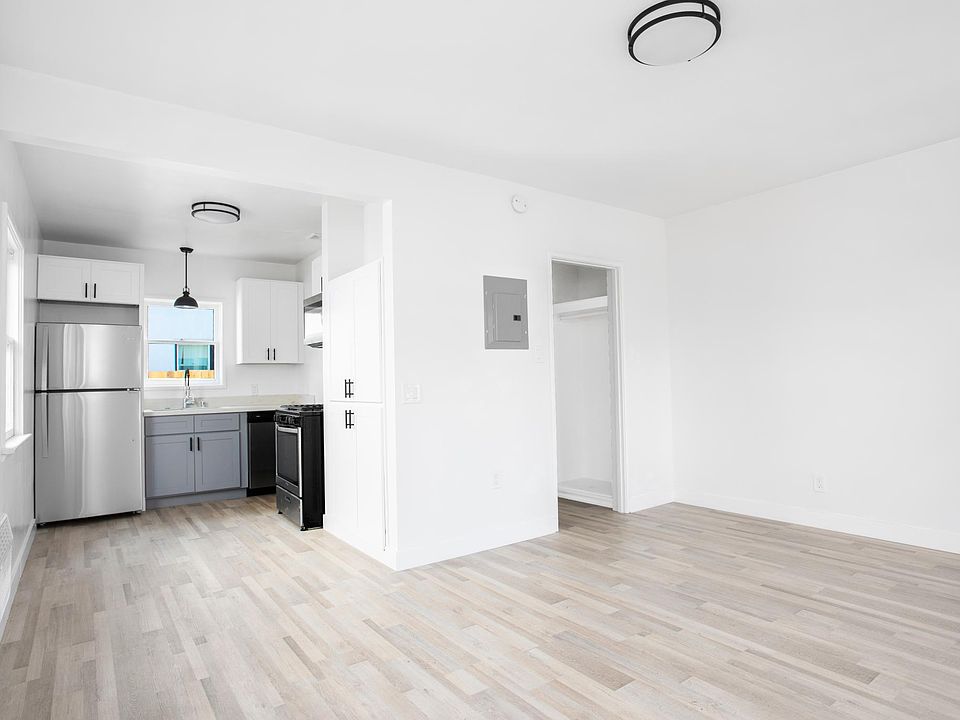 2nd image of 506 E 5th St