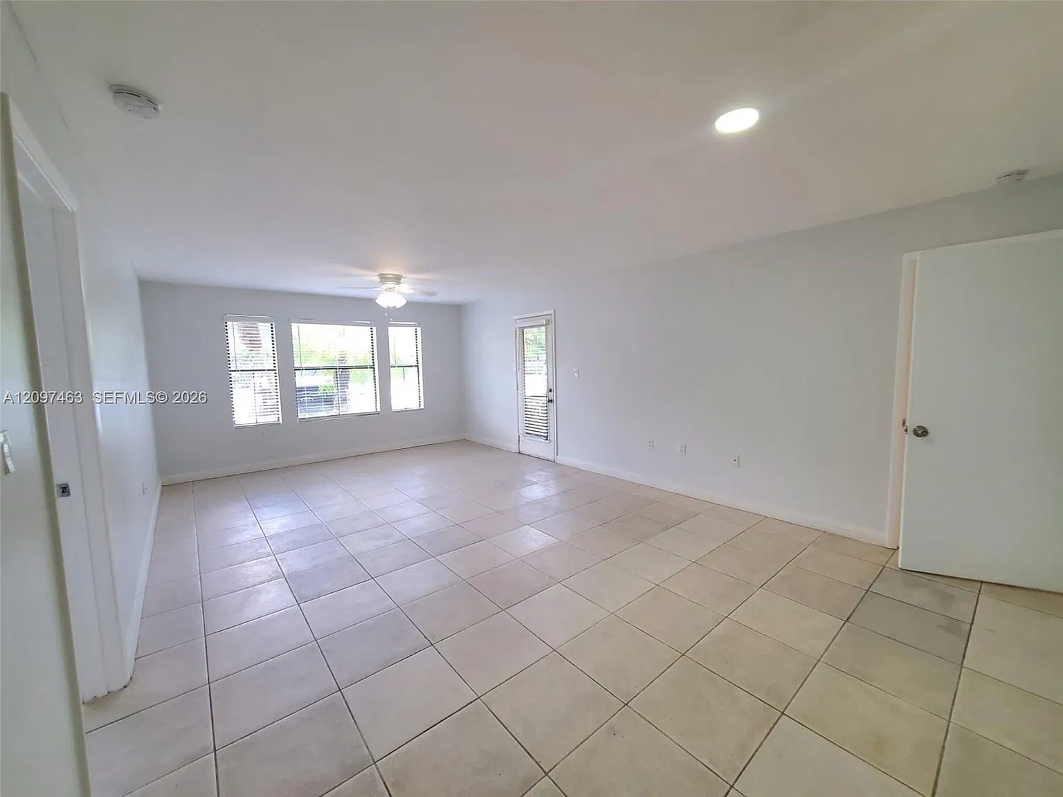 Biscayne Beach Club Condo — Photo 3