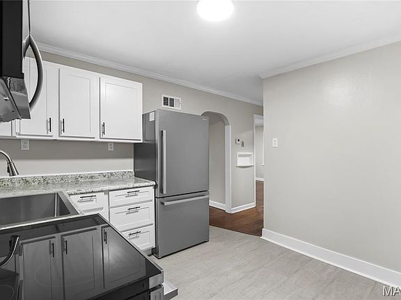 5th image of 408 S Harvey Ave