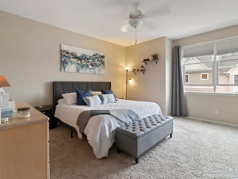 3450 Golden Ave #14 — Photo 8