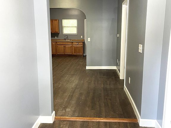 2nd image of 66 Palmer St