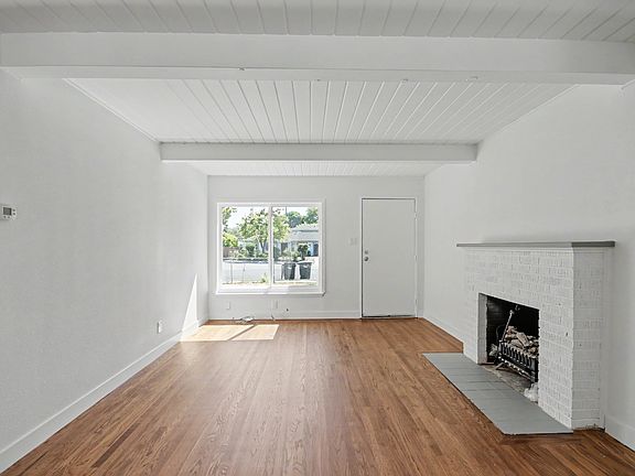 2nd image of 1125 Henderson Ave