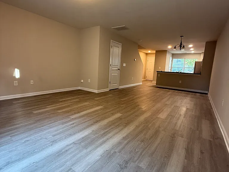 2916 Berkeley Springs Pl — Photo 5