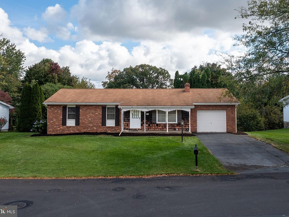 5216 Shawnee Blvd, Schnecksville, PA 18078 | Zillow