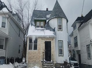 1162 E 113th St, Cleveland, OH 44108