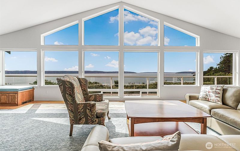 4th image of 4098 S Camano Drive
