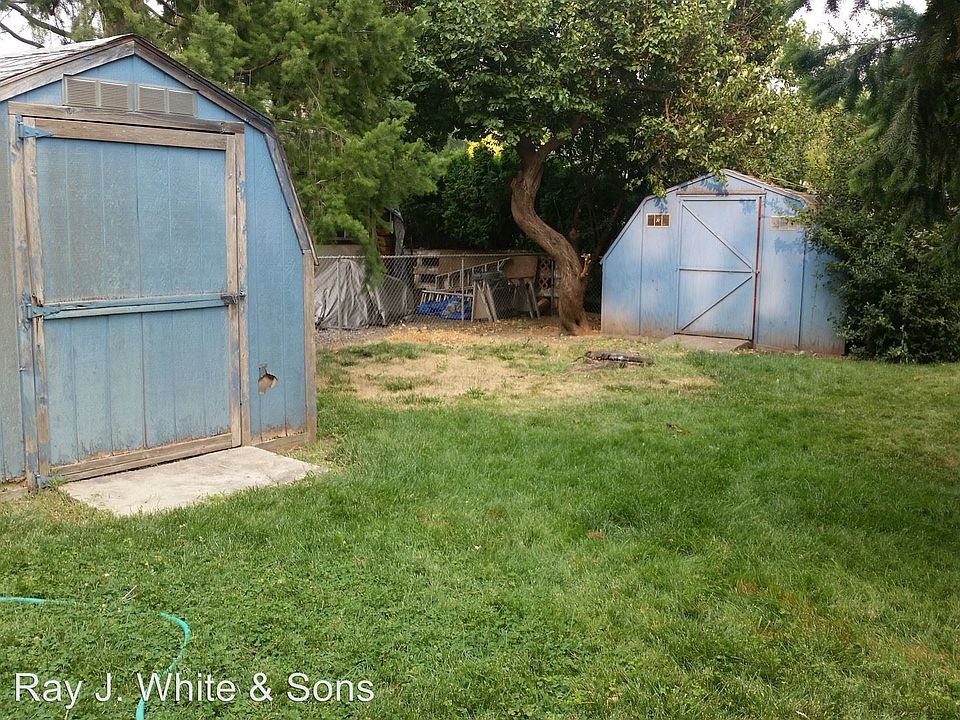 2nd image of 719 Preston Ave
