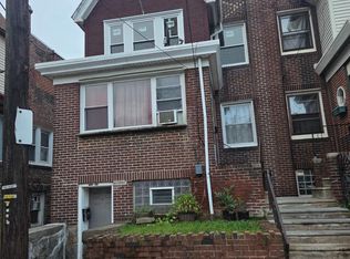 7231 Marsden St, Philadelphia, PA 19135