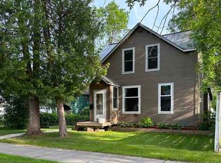 928 16th St N, Virginia, MN 55792