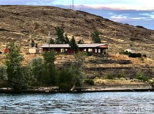 3616 S Butte Rd, Menan, ID 83434