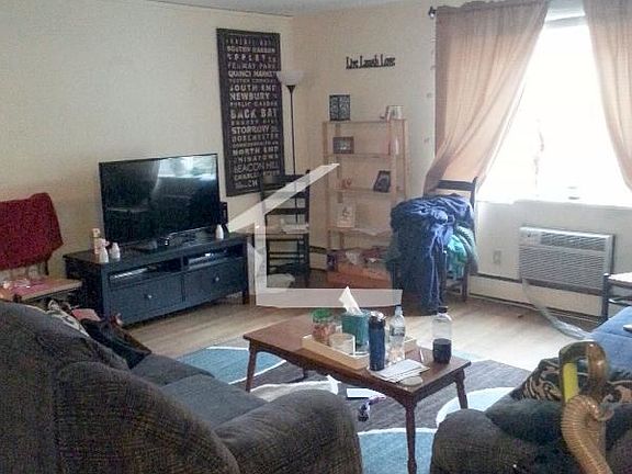 internal_unit_photo_2070058_11