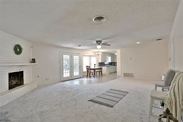 1st image of 826 Harrison Ave