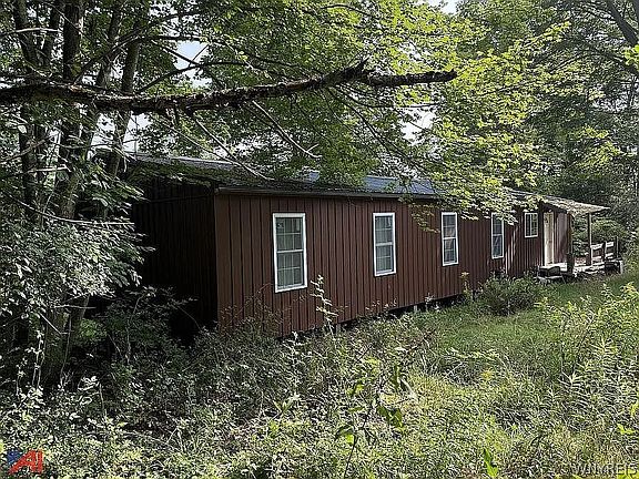 2nd image of 3458 Ray Hill Rd
