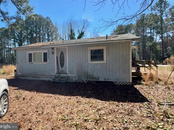 22 Lovers Ln, Lancaster, VA 22503