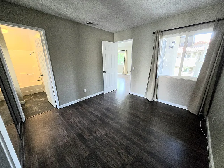 3645 Country Oaks Loop #F — Photo 8