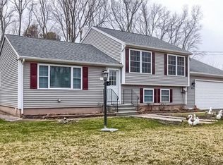 247 Bassett Rd, North Haven, CT 06473