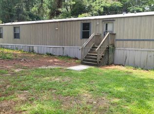 2612 Mobile Park Dr, Zebulon, NC 27597