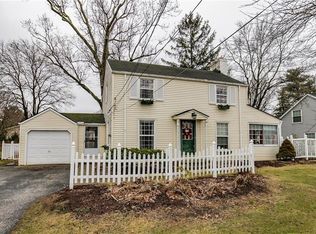 6816 E Pleasant Valley Rd, Independence, OH 44131