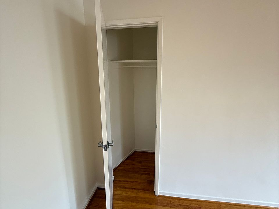 Living room Closet