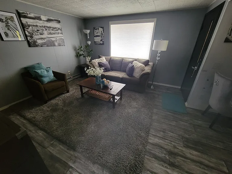 800 S Westland Dr #5 — Photo 2