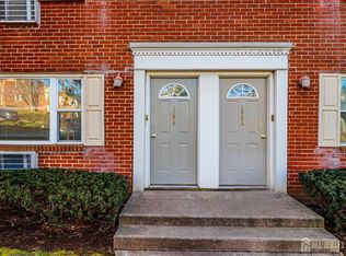 6 York Dr #5A, Edison, NJ 08817