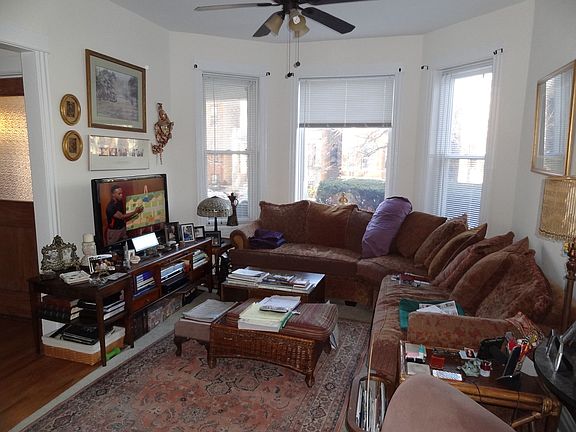 2nd image of 2251 W Giddings St #1