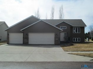 803 Tiger St, Harrisburg, SD 57032