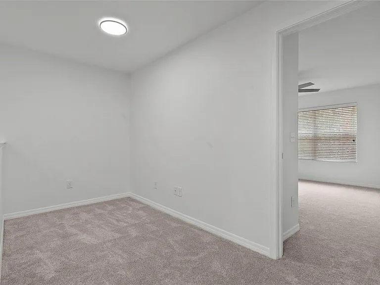 5440 New Independence Pkwy — Photo 11