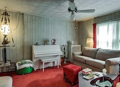 2nd image of 4830 1/2 S Drexel Blvd APT 1E