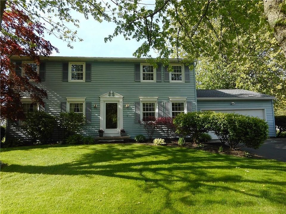 1st image of 41 Glen Acre Dr