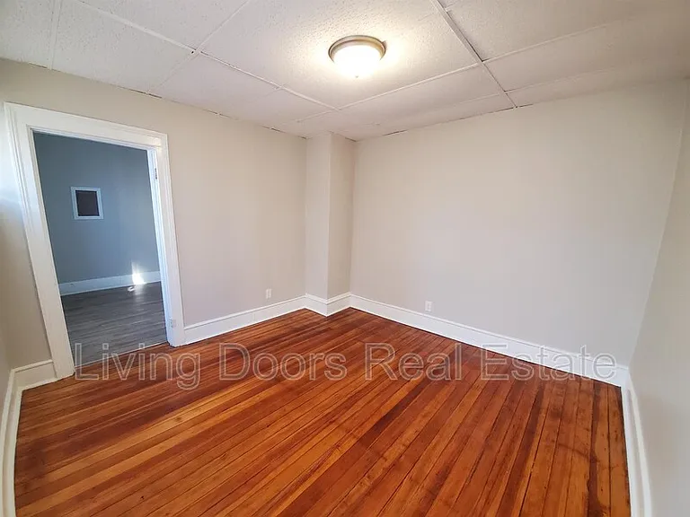 838 F St — Photo 8