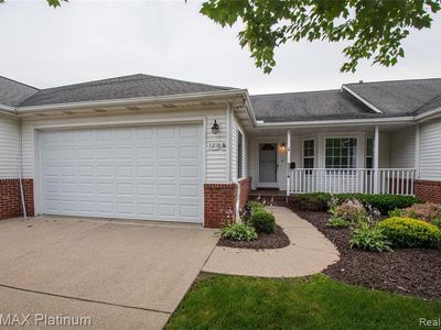 1218 Curzon St, Howell, MI, 48843