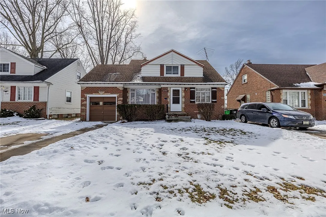 27490 Fullerwood Dr photo 1
