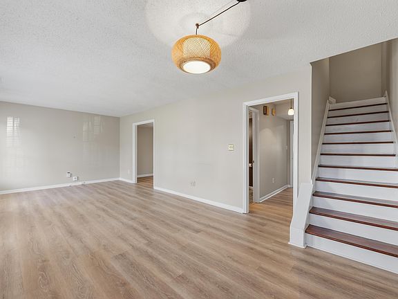 3rd image of 753 Cahaba Manor Trl