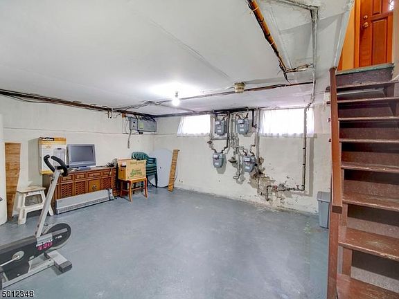 3rd image of 94 McWhorter St